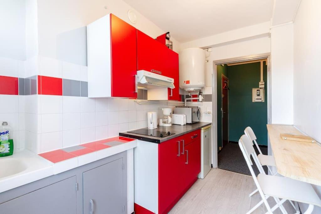 La Chambre Des Secrets / Parking / Wifi Toulouse Luaran gambar